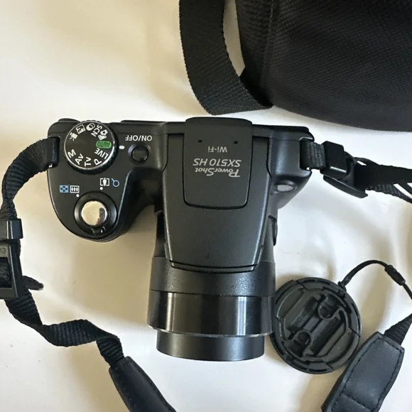 Canon Black Digital Camera with Accessories SX510 HS - Picture 7 of 7